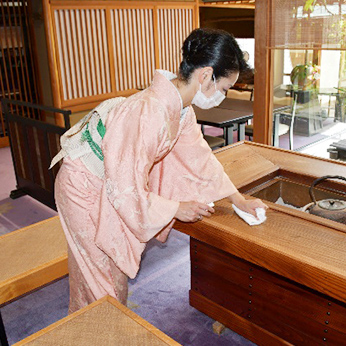 Lobby Table