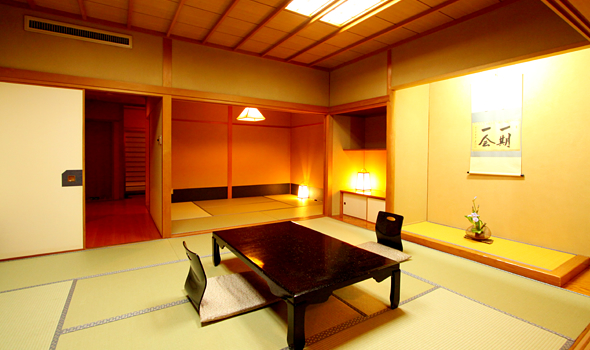 国際佐渡観光ホテル　八幡館