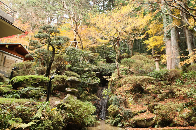 五頭今板温泉　湯本館　庭園