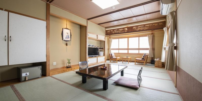 弥彦温泉　割烹の宿　櫻家　お部屋