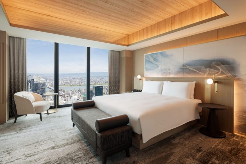 THE OSAKA STATION HOTEL, Autograph Collection